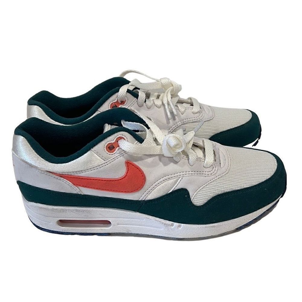 Nike Air Max Women’s Sz.9.5